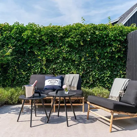 Falsterbo Guesthouse - Modern Comfort With Private Patio Skanör med Falsterbo Exterior photo