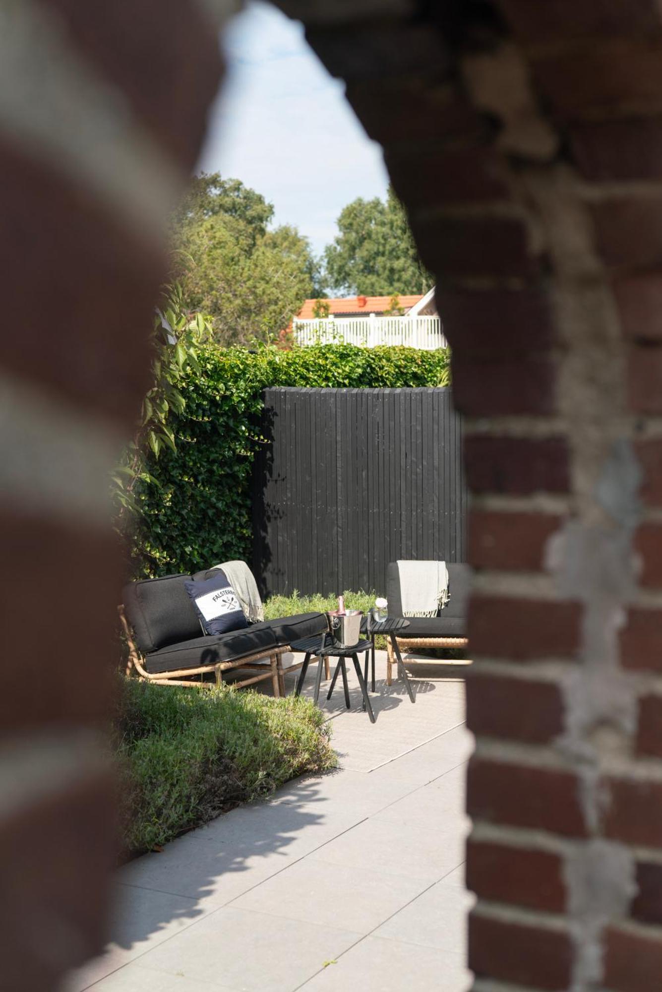 Apartment Falsterbo - Modern Comfort With Private Patio *
